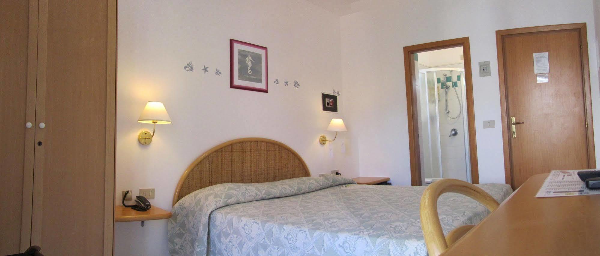 Eco Montemerlo 3* Fetovaia